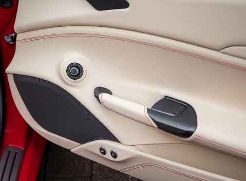 Ferrari 488 Spider 21