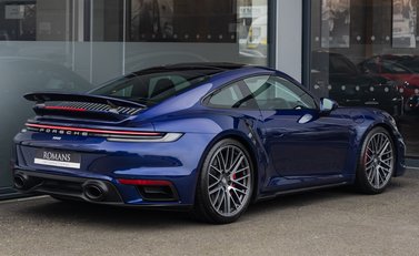 Porsche 911 Turbo (992) 4