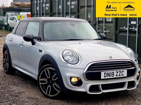 Mini Hatch 1.5 Cooper Hatchback 5dr Petrol Steptronic Euro 6 (s/s) (136 ps) 1