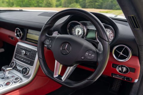 Mercedes-Benz SLS Coupe 13