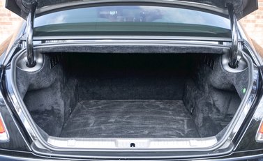 Rolls-Royce Wraith 29