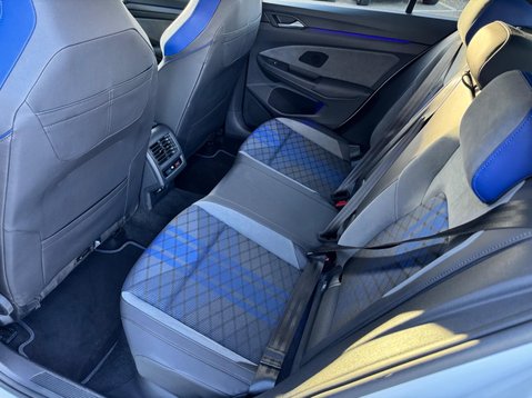 Volkswagen Golf 2.0 TSI R DSG 4Motion Euro 6 (s/s) 5dr 39