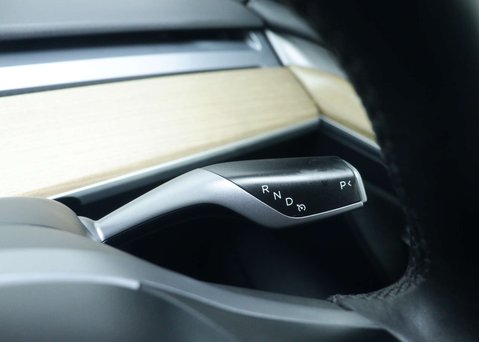 Tesla Model 3 Saloon 4dr Electric Auto RWD (241 bhp) 31