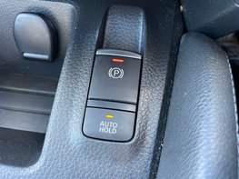 Nissan Qashqai 1.3 Qashqai N-Connecta DiG-T 5dr 46