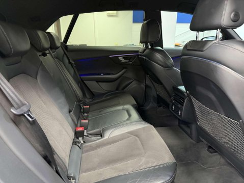 Audi Q8 3.0 TDI V6 50 S line SUV 5dr Diesel Tiptronic quattro Euro 6 (s/s) (286 ps) 40
