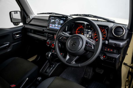 Suzuki Jimny 0.7cc 32