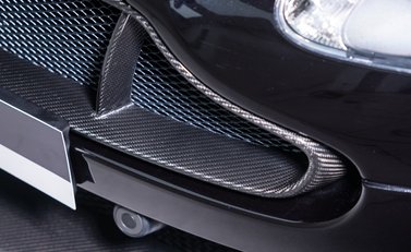 Aston Martin V12 Vantage S Coupe 28