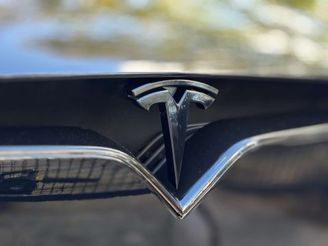 Tesla Model X ModeL X 75D 4WD 5dr 4