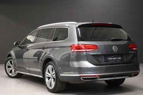 Volkswagen Passat 2.0 Passat Alltrack TDI BlueMotion Technology 4Motion Semi-Auto 4WD 5dr 2