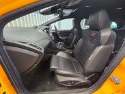 Ford Focus 2.0T EcoBoost ST-3 Estate 5dr Petrol Manual Euro 6 (s/s) (250 ps) 9