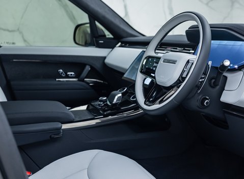 Land Rover Range Rover Sport P530 First Edition 14