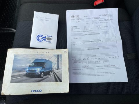 Iveco Daily 2.3D HPI 14V Business 35S 3520 Panel Van 5dr Diesel HiMatic MWB H2 Euro 6 ( 36