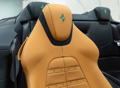 Ferrari Roma SPIDER 18