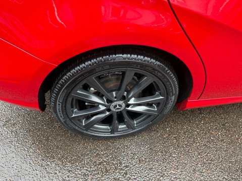 Mercedes-Benz B Class 1.8 B180 CDI BlueEfficiency Sport Euro 5 (s/s) 5dr 26