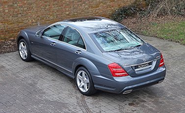 Mercedes-Benz S Class CDI Bluetec 9