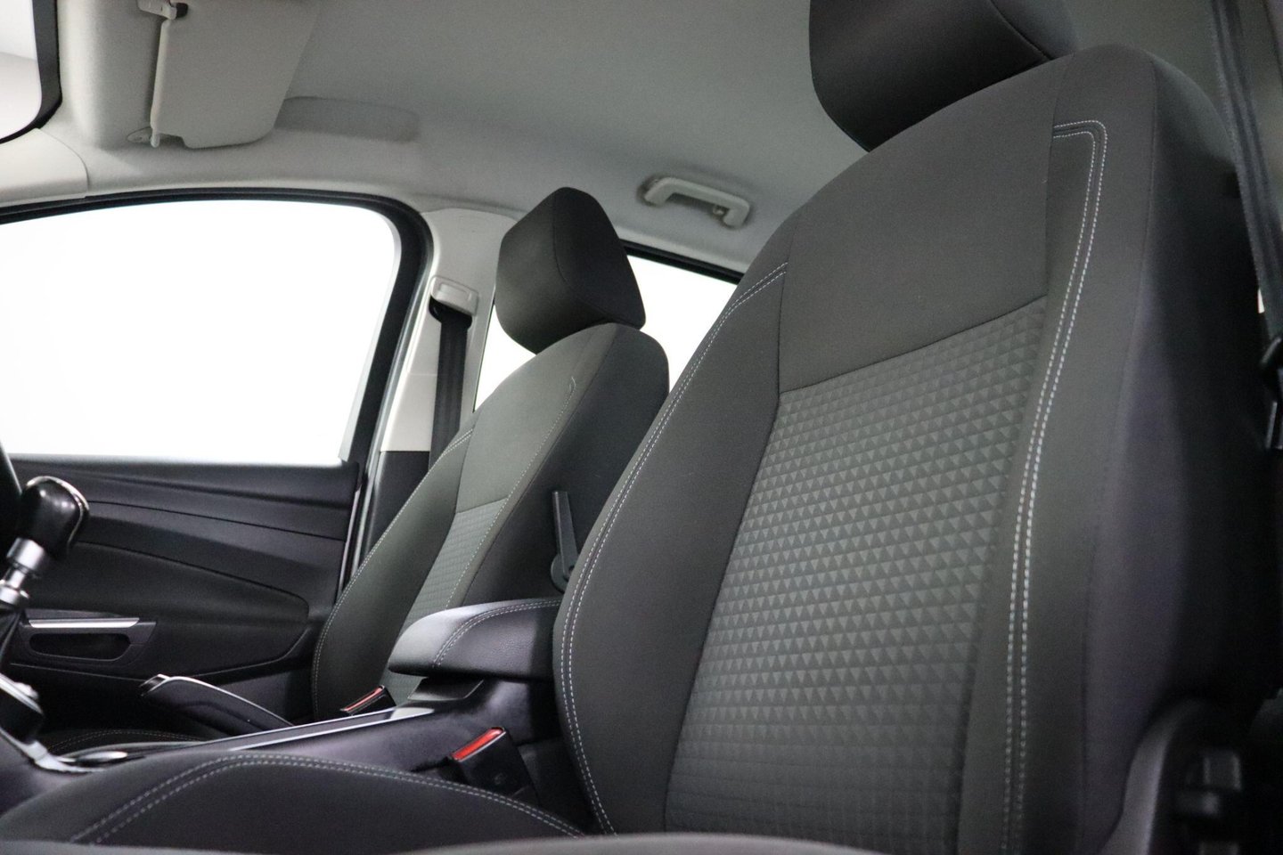 2018 Ford C-MAX — image 31