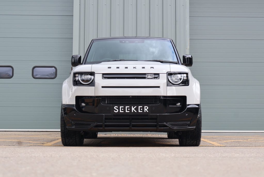 Land Rover Defender 90 2026 Brand NEW  HARD TOP STYLED BY SEEKER AIR SUSPENSION AND JUMP SEAT  2