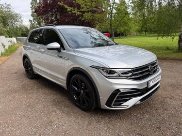 Volkswagen Tiguan R-LINE TDI DSG 1