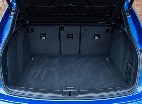 Porsche Macan GTS 32
