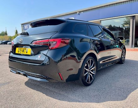 Toyota Corolla 1.8 Corolla GR Sport HEV CVT 5dr 71