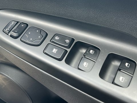 Hyundai KONA PREMIUM 31