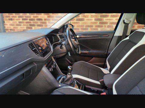 Volkswagen T-Roc SEL TSI EVO 31