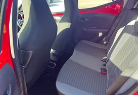 Toyota Aygo VVT-I X-TREND X-SHIFT 5 DOOR AUTO 29