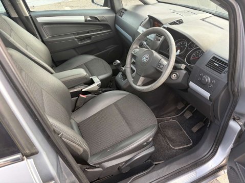 Vauxhall Zafira 1.8 Zafira Design 5dr 18