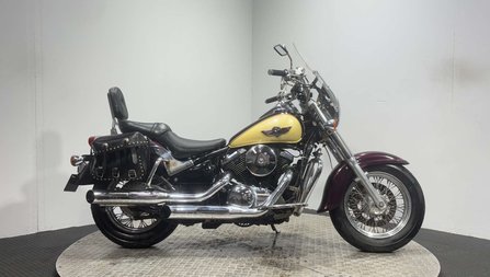 Kawasaki VN 800 1997 ONLY 12K RUNNING CRUISER PROJECT BIKE SPARES OR REPAIR 800CC