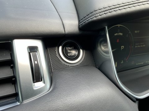 Land Rover Range Rover Sport 4.4 SD V8 Autobiography Dynamic Auto 4WD Euro 6 (s/s) 5dr 42