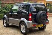 Suzuki Jimny SZ4 10