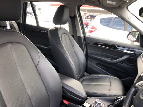 BMW X1 XDRIVE20I XLINE petrol automatic 39,000 miles, Euro 6, DAB, leather 4x4 7