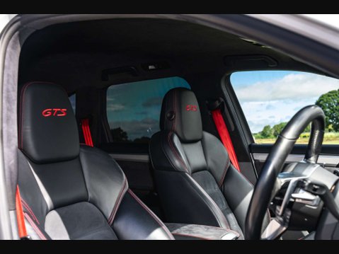 Porsche Cayenne 37