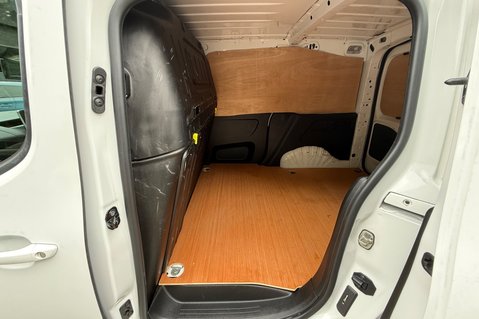 Citroen Berlingo 1000 DRIVER M PURETECH - NO VAT - REAR VIEW CAMERA - LOW MILEAGE 45