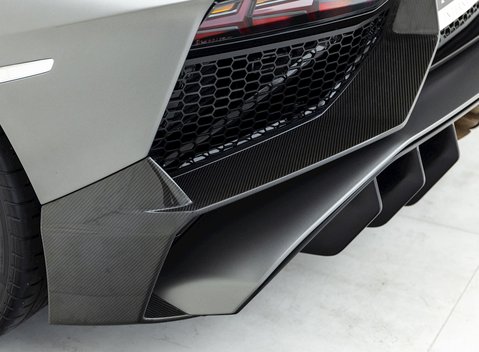 Lamborghini Aventador SV LP 750-4 Roadster 34