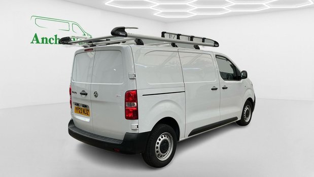 Vauxhall Vivaro SWB L1H1 Low Roof 3100 Air Con Sensors EURO 6 NO VAT 4