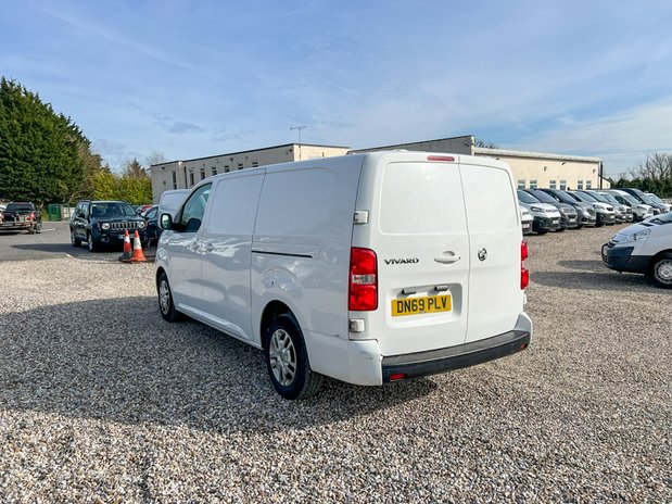 Vauxhall Vivaro LWB L2H1 Low Roof Sportive 2900 Air Con Sensors EURO 6 NO VAT 8