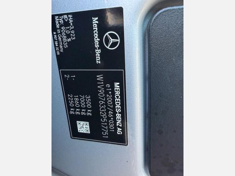 Mercedes-Benz Sprinter 2.0 319 CDI HD Premium Panel Van 5dr Diesel G-Tronic RWD L2 H2 Euro 6 (s/s) 25