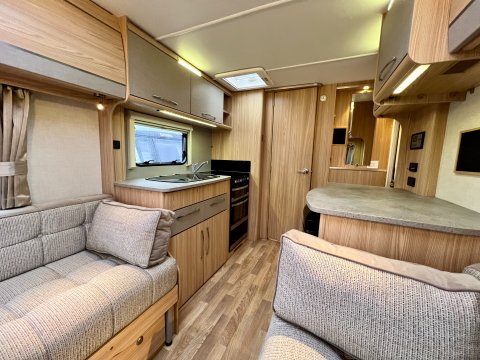 Coachman Amara 450-2 20