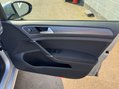 Volkswagen Golf SE TSI 10