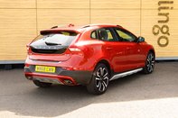 Volvo V40 T3 CROSS COUNTRY PRO 2