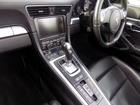 Porsche 911 991 CARRERA S PDK 18