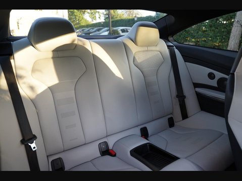 BMW M4 3.0 BiTurbo DCT Euro 6 (s/s) 2dr 21