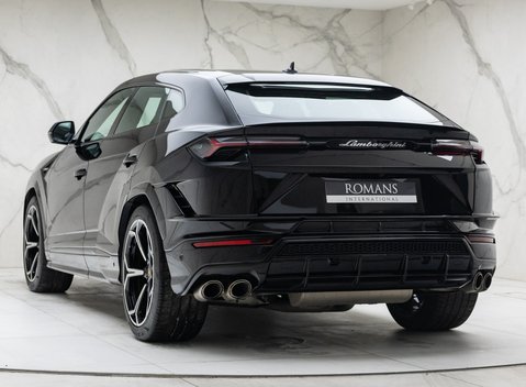 Lamborghini Urus S 10