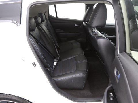 Nissan LEAF 40kWh N-Connecta Auto 5dr 23