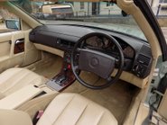 Mercedes-Benz SL Series 500SL-32 20