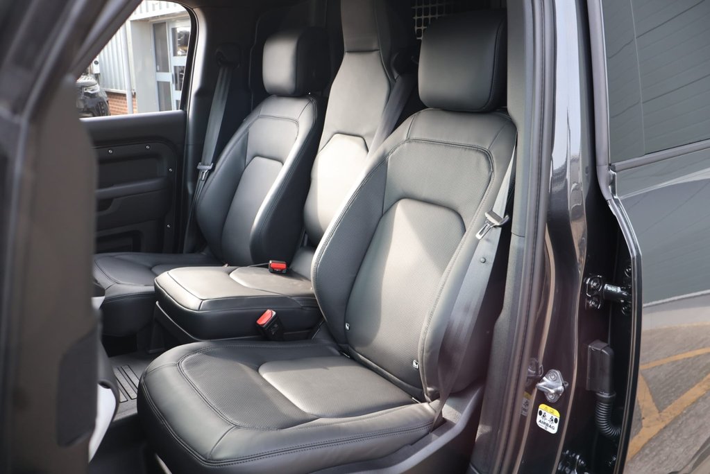 Land Rover Defender 110 BRAND NEW D350 HARD TOP  HSE STYLED BY SEEKER 3 SEATER ASK ABOUT REAR SEATS 15