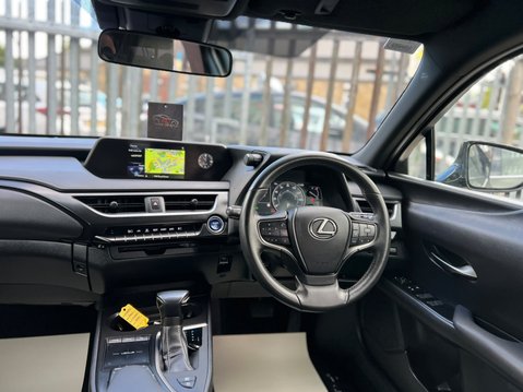 Lexus Ux 250H 31