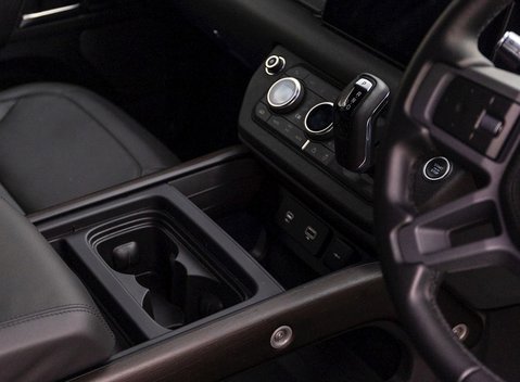 Land Rover Defender 110 P400 X 21
