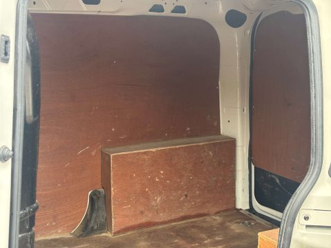 Vauxhall Combo 1.2 Combo 2000 CDTi 33